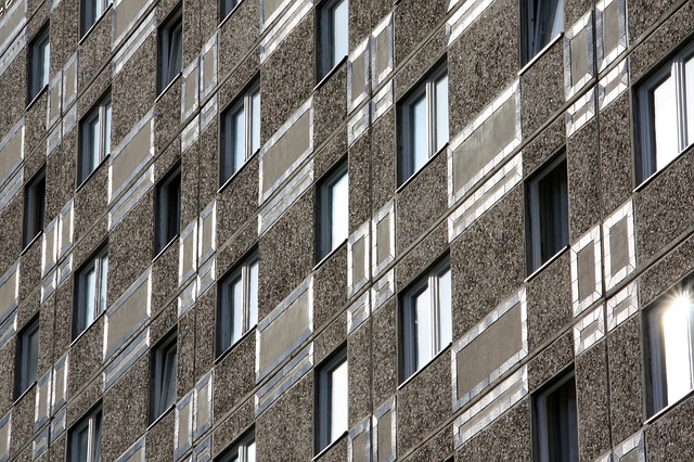 panelák bez balkónov.jpg